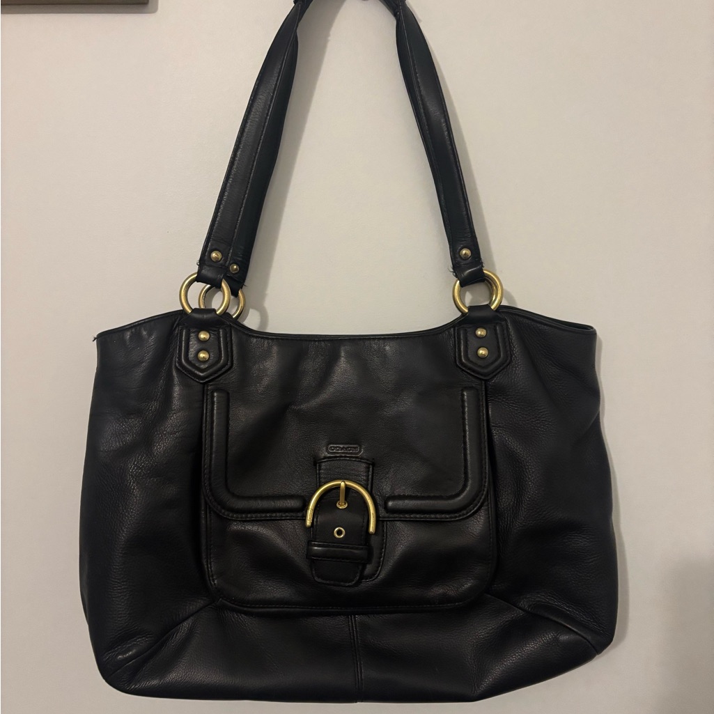 Coach Black Leather Shoulder Bag With Gold Rings And Buckle